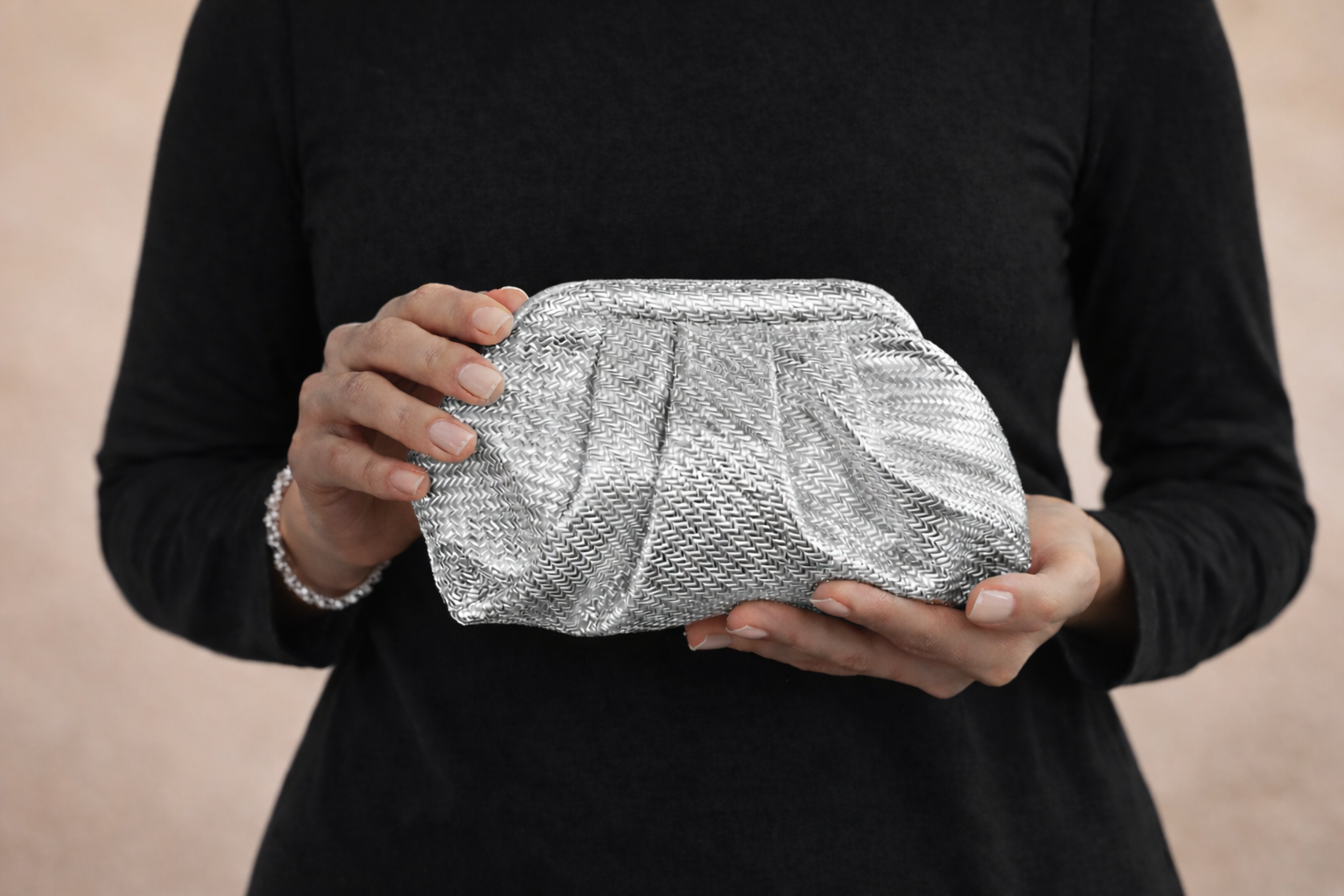 Aurelia Metallic Clutch Bag | Puffed Sculpted Evening Clutch in silver Mini – ORAYA